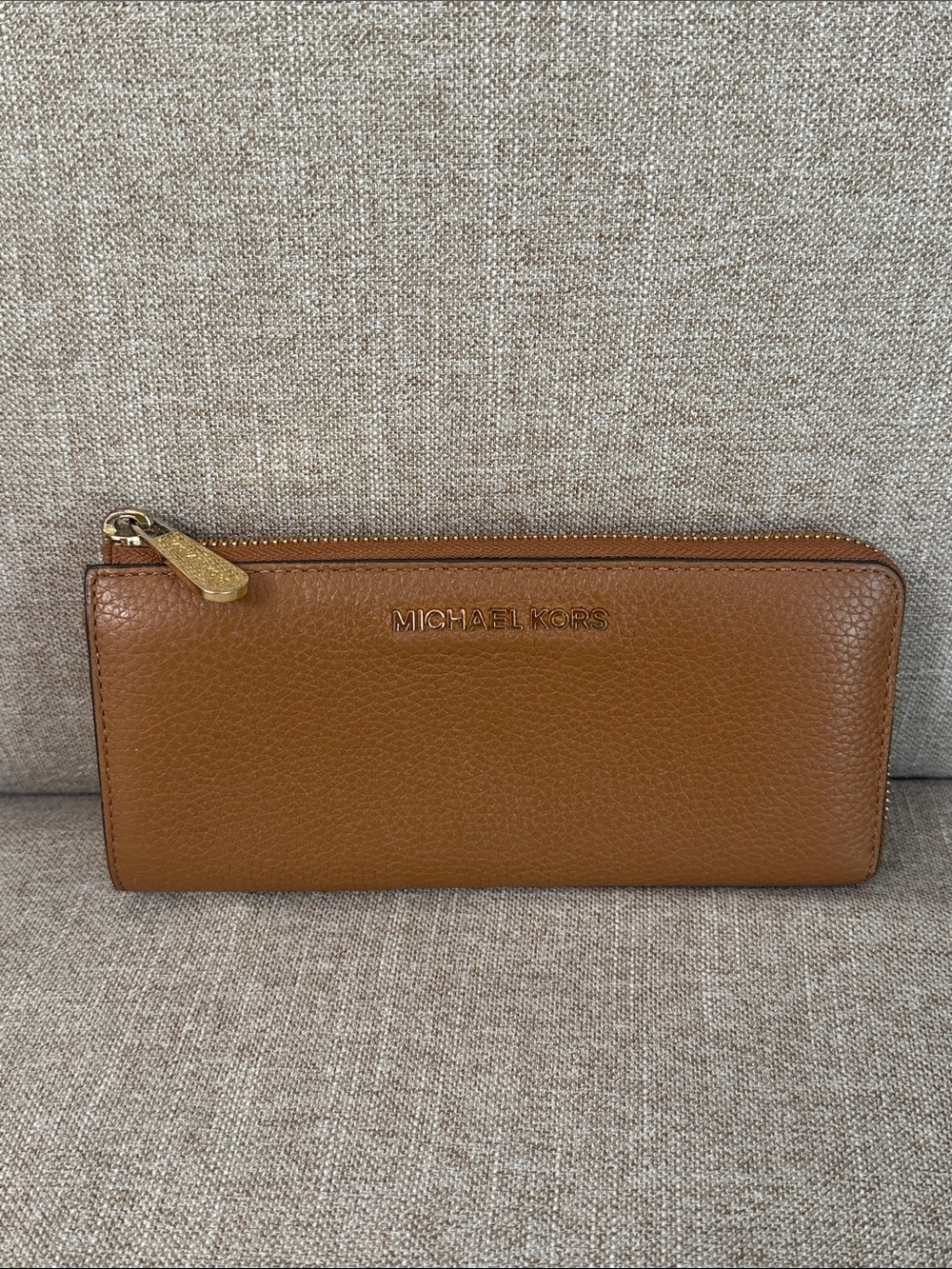 MICHAEL KORS Caramel Brown Pebbled Leather Zip Wallet with Gold Hardware